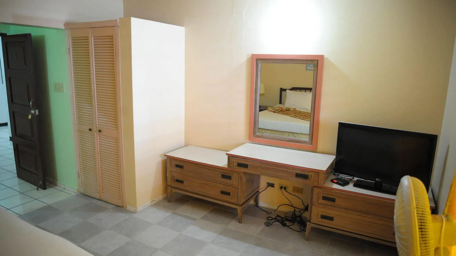 Hotel Ocean Sands Ocho Rios 2*,